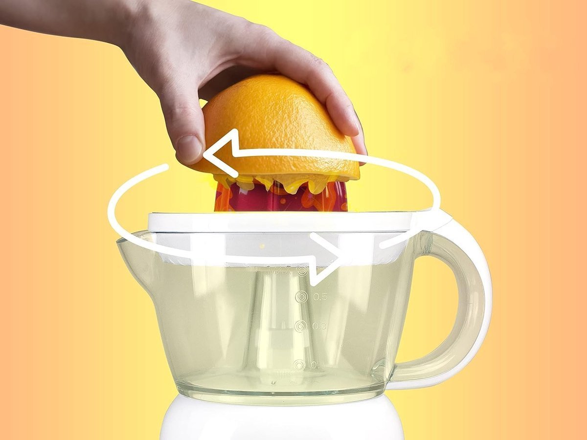 Electric Juicer - 0.7 Liter - White - Royalty Line - Image 5